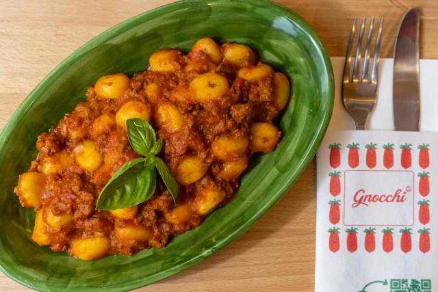 GNOCCHI BOLOGNESE 